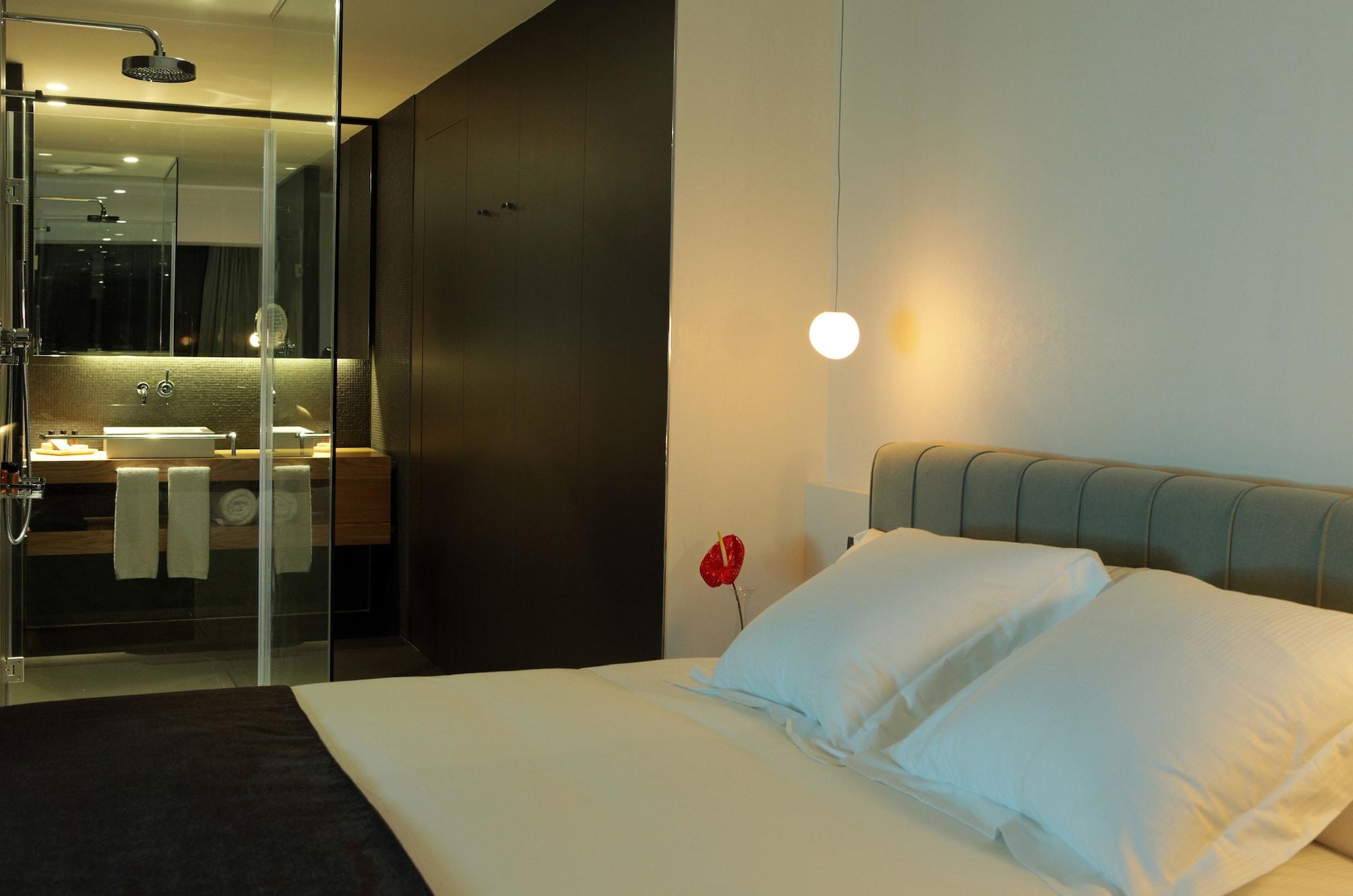 Hotel Ohla Barcellona Esterno foto A room at the hotel