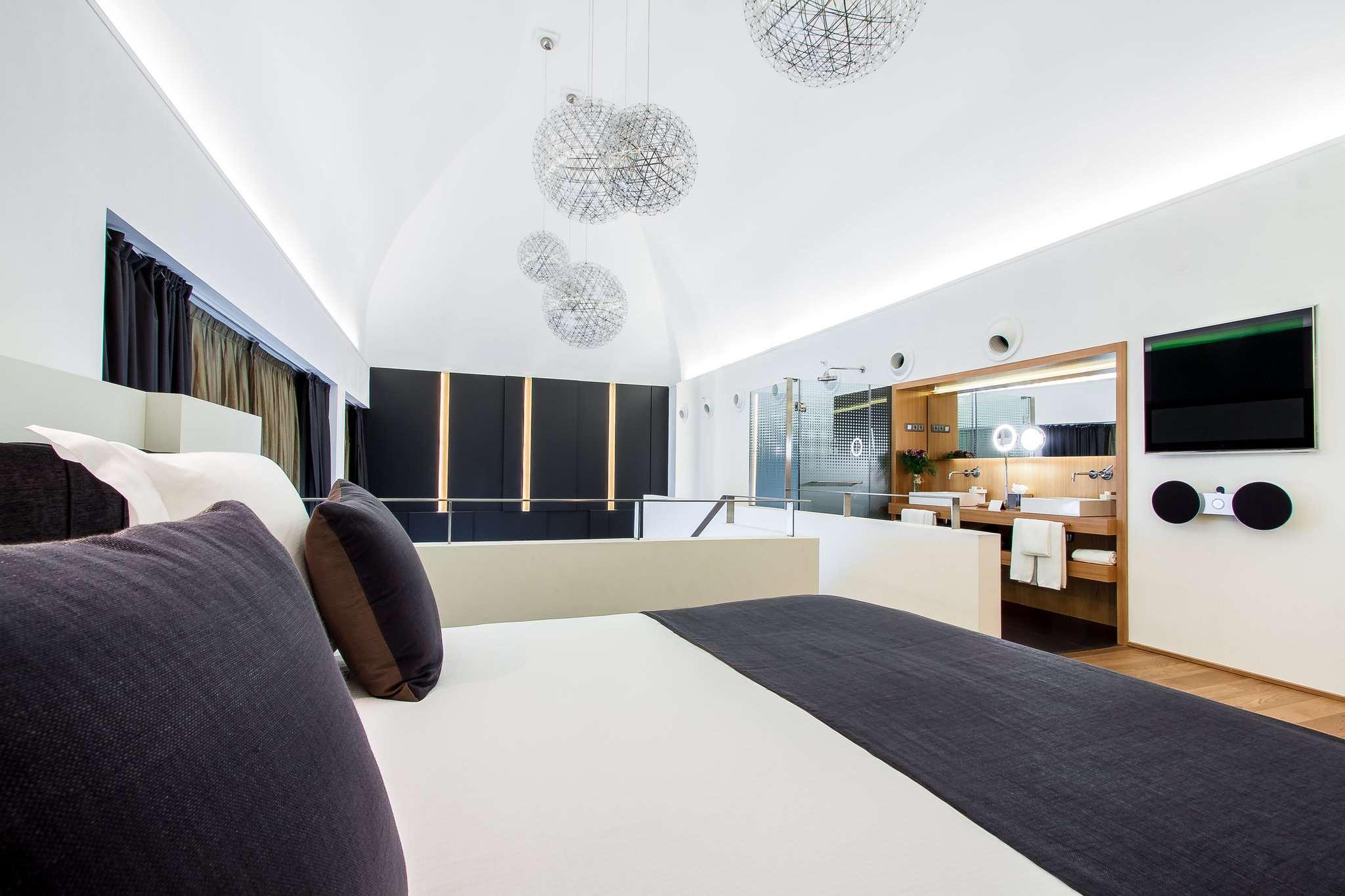 Hotel Ohla Barcellona Esterno foto The penthouse suite
