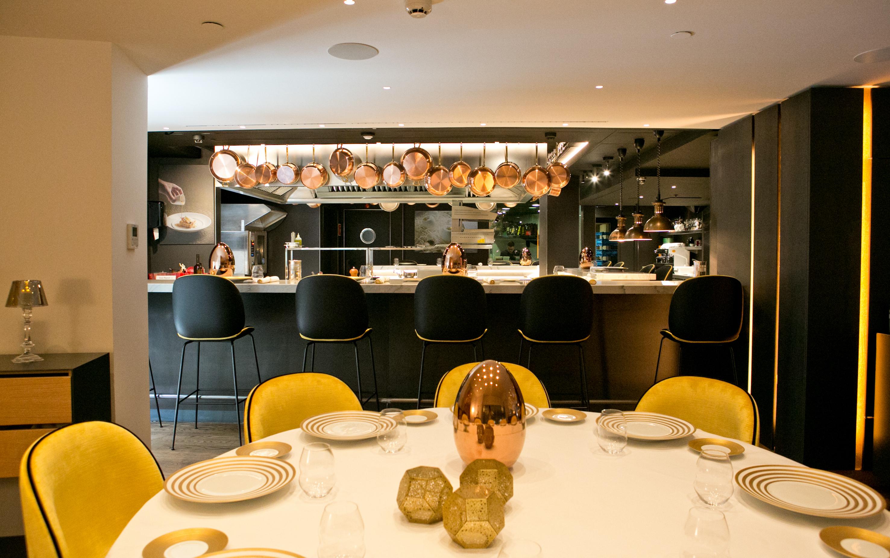 Hotel Ohla Barcellona Esterno foto The kitchen at the restaurant
