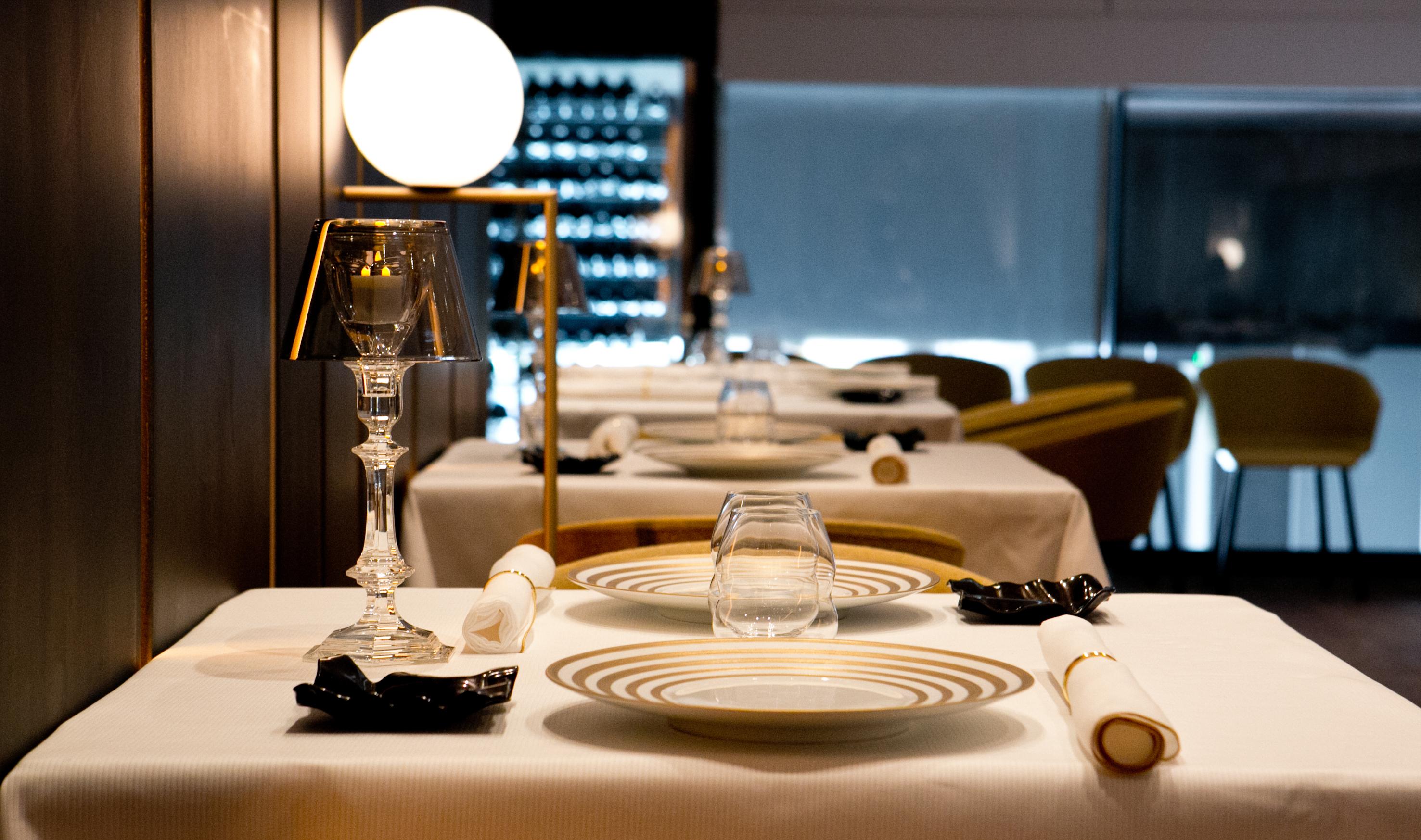 Hotel Ohla Barcellona Esterno foto Restaurant interior