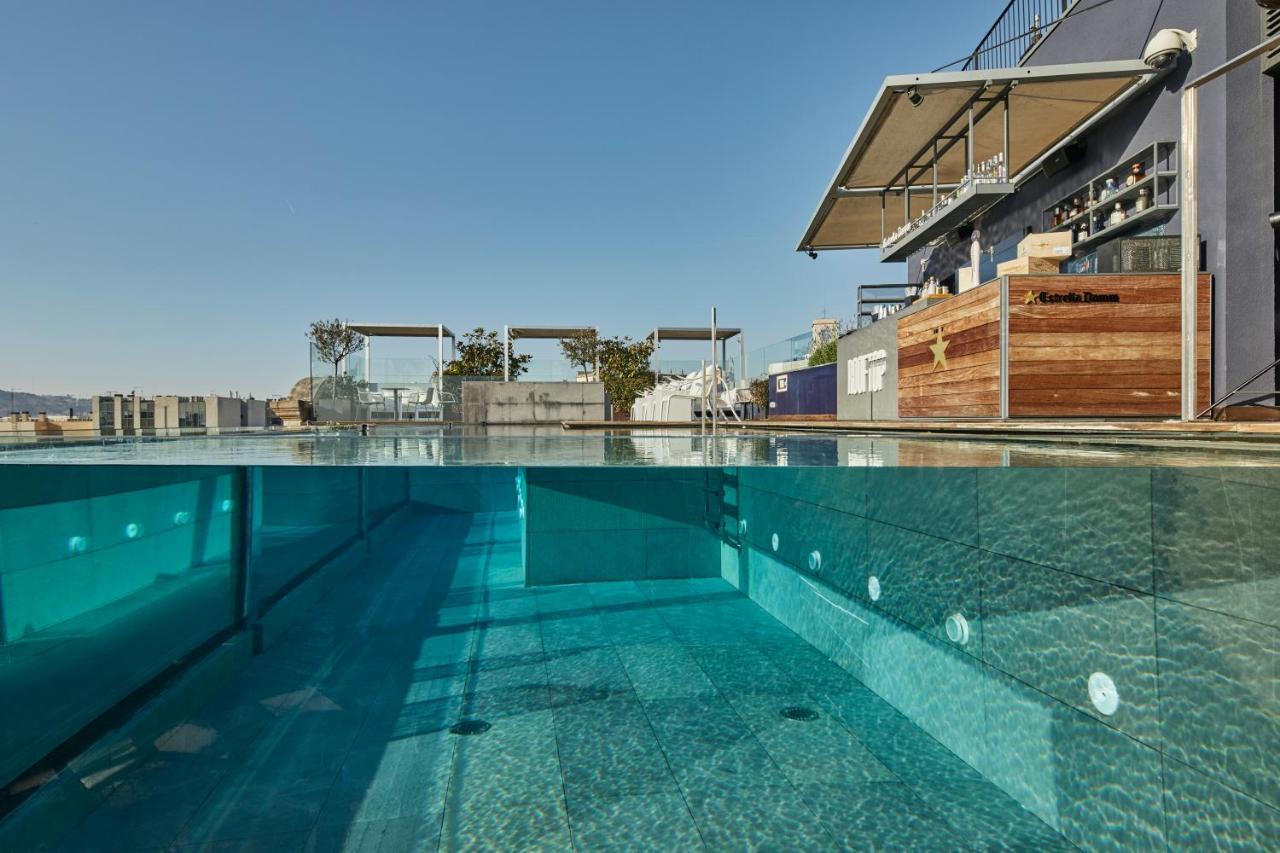 Hotel Ohla Barcellona Esterno foto Skyline pool