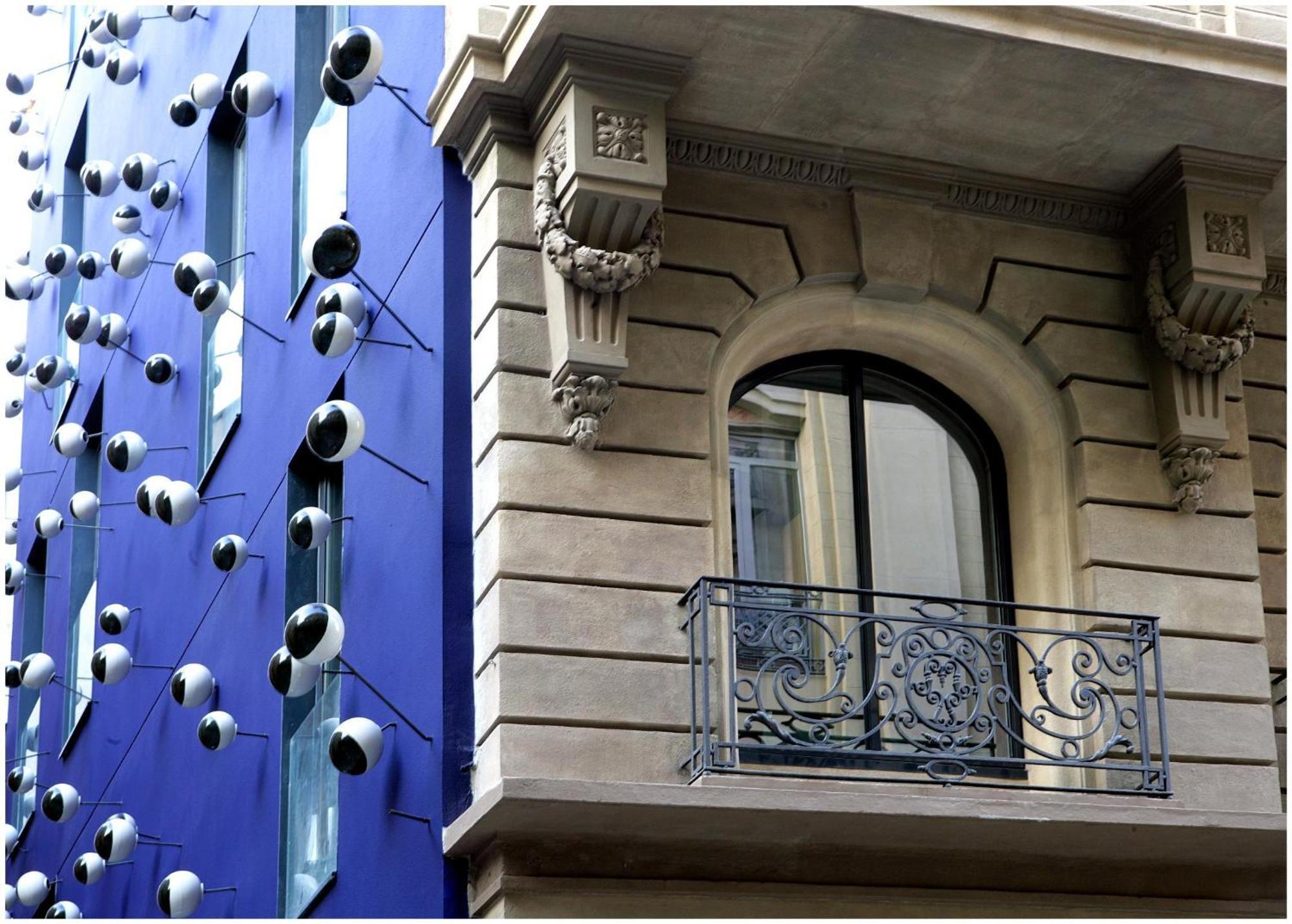 Hotel Ohla Barcellona Esterno foto The building of the museum